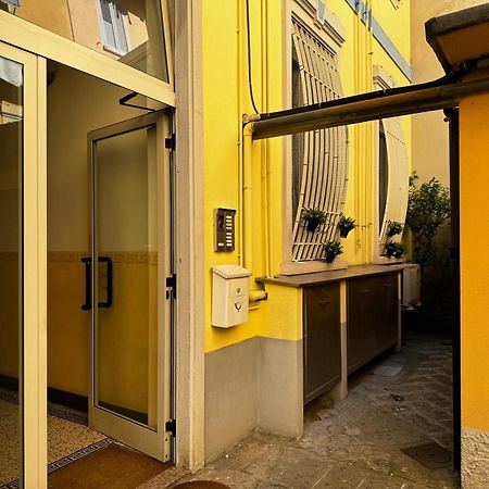 Ferienwohnung Regina Milano In Verona - Sky Tv, Wifi E Breakfast Box Exterior foto