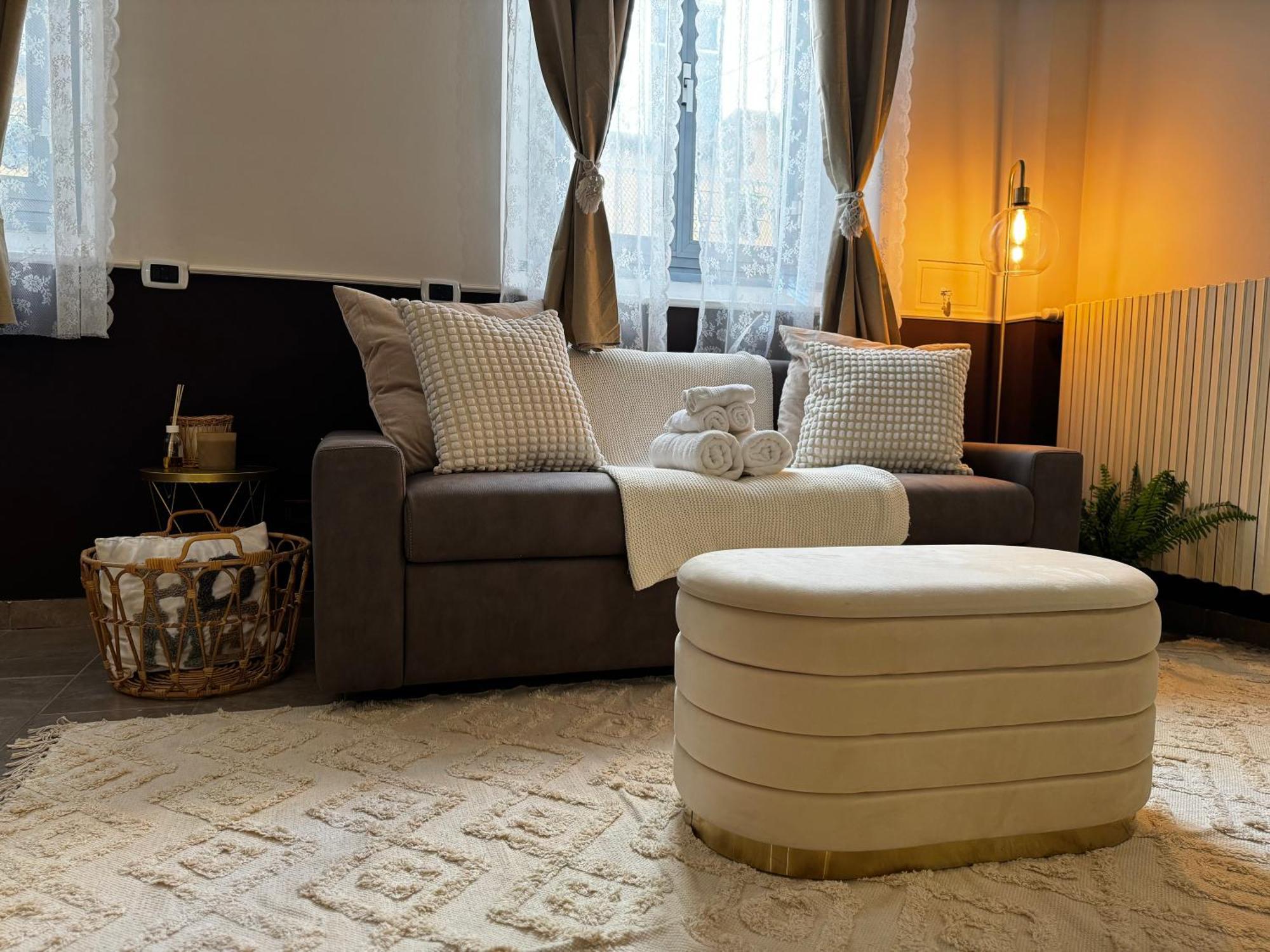 Ferienwohnung Regina Milano In Verona - Sky Tv, Wifi E Breakfast Box Exterior foto