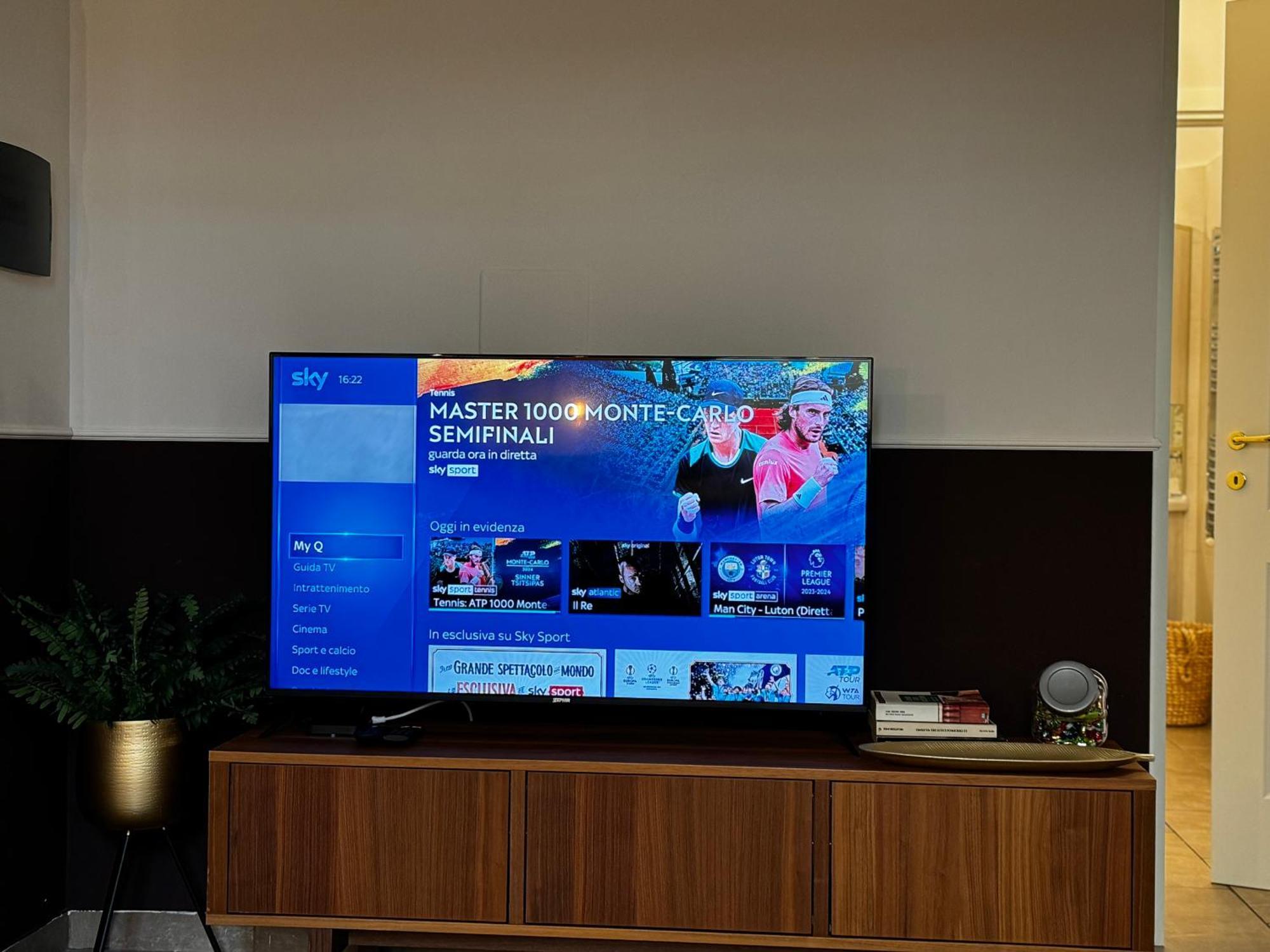 Ferienwohnung Regina Milano In Verona - Sky Tv, Wifi E Breakfast Box Exterior foto