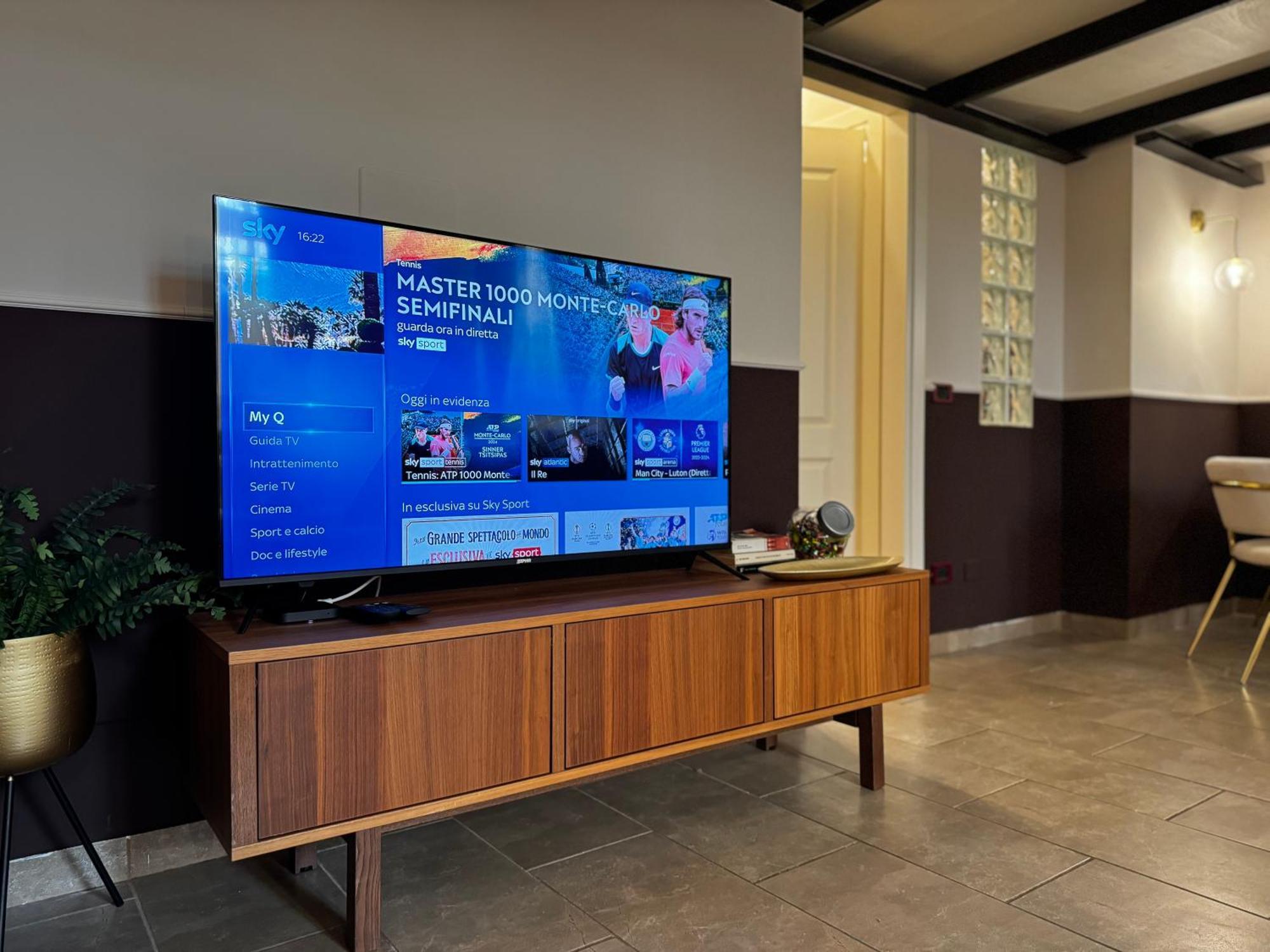 Ferienwohnung Regina Milano In Verona - Sky Tv, Wifi E Breakfast Box Exterior foto