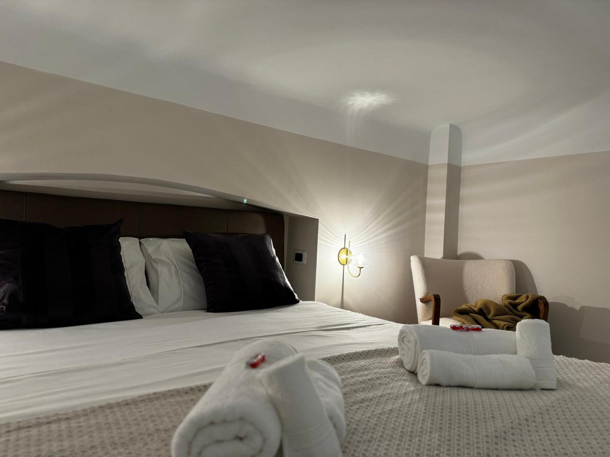 Ferienwohnung Regina Milano In Verona - Sky Tv, Wifi E Breakfast Box Exterior foto